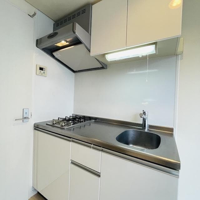 Room image 13