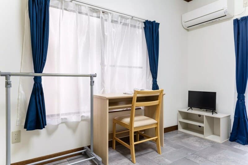 Room image 9