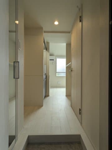 Room image 15