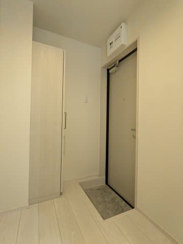Room image 15
