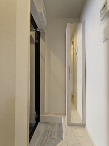 Room image 9