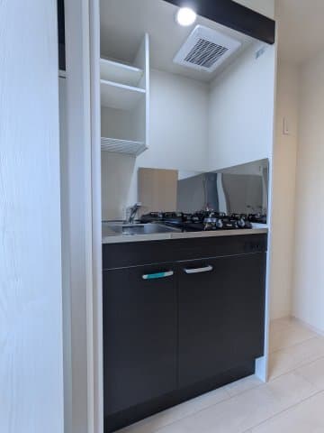 Room image 8