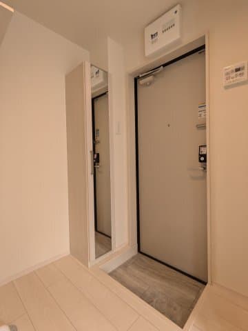 Room image 9