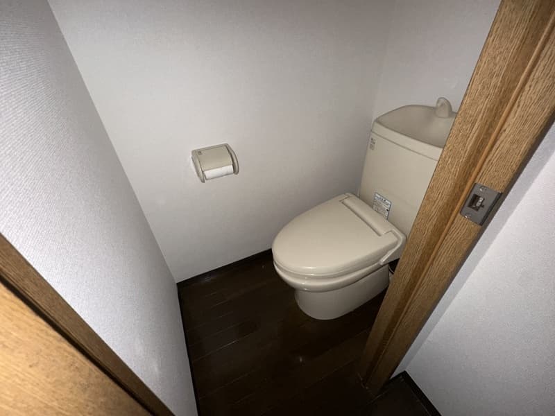 Room image 13