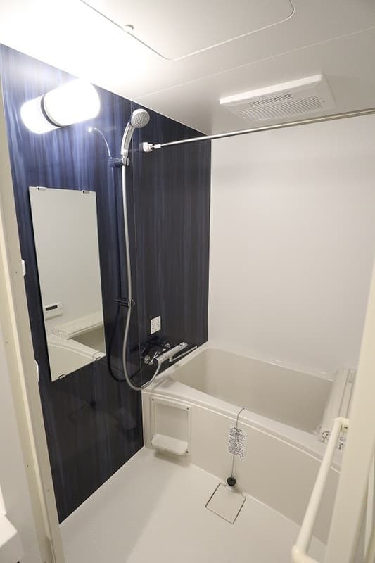 Room image 9