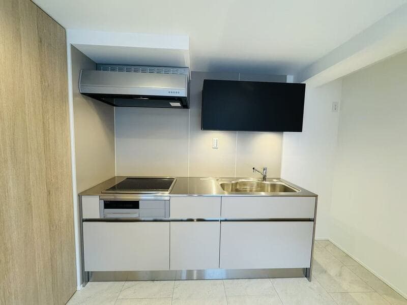 Room image 8