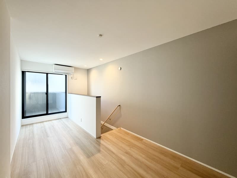 Room image 13