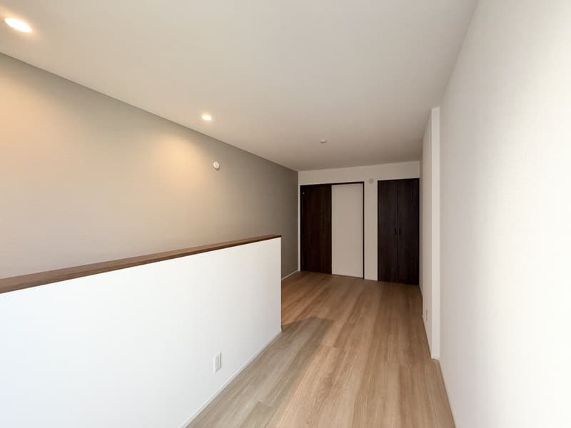 Room image 15