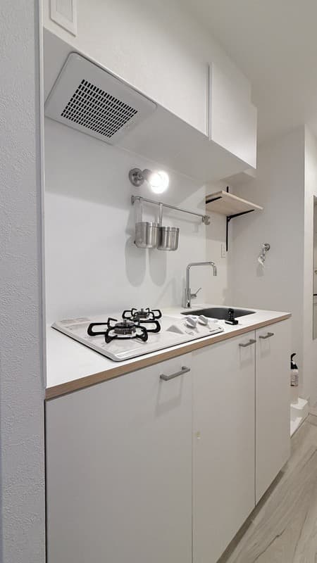 Room image 8