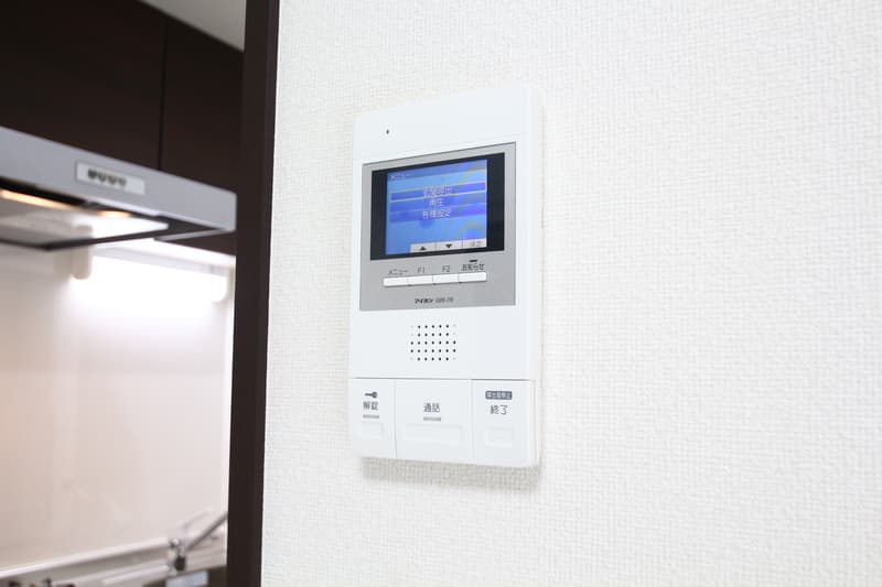 Room image 16