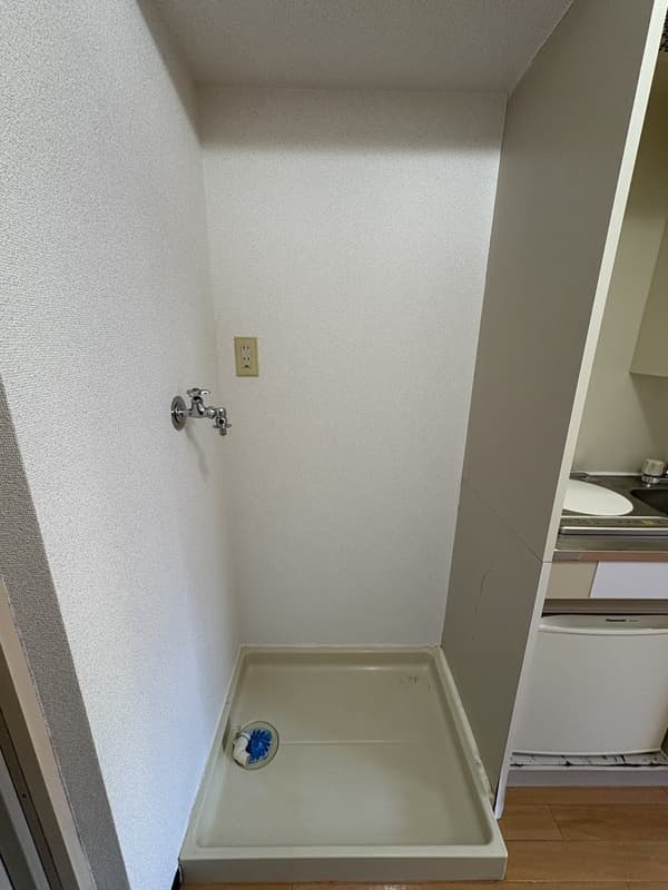 Room image 10
