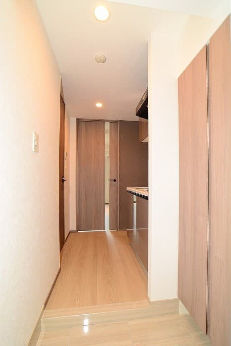 Room image 12