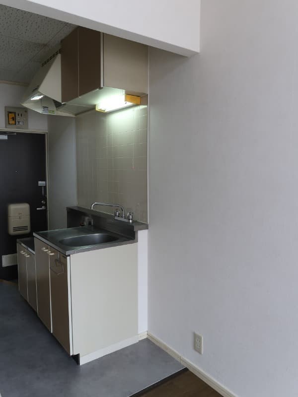 Room image 16