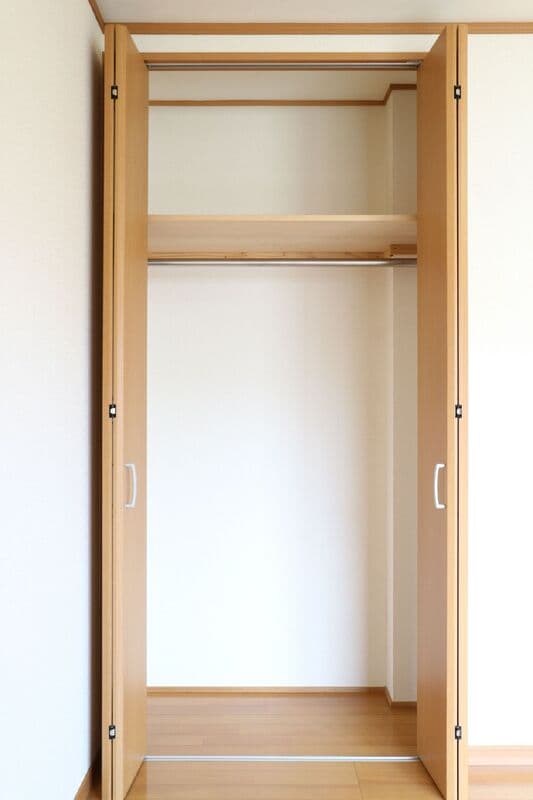 Room image 12