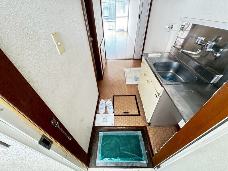 Room image 13