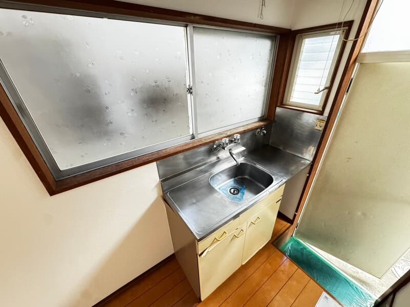 Room image 13