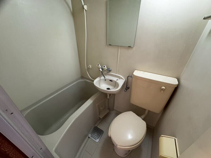 Room image 8
