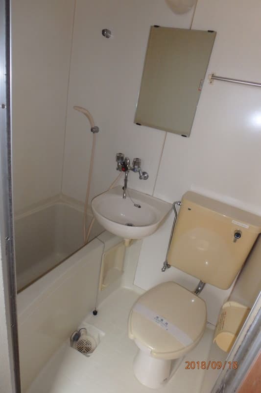 Room image 15