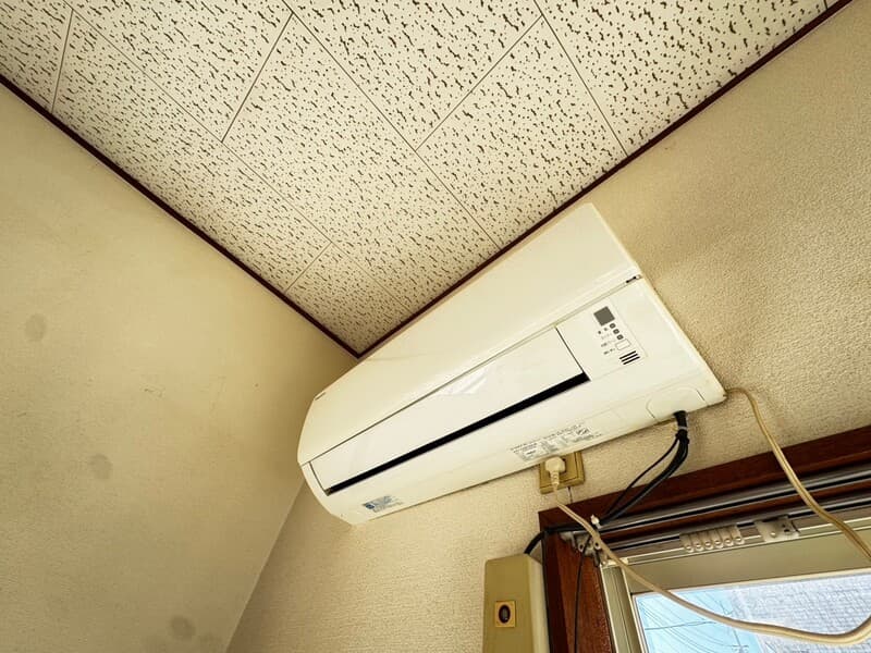 Room image 8