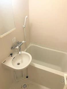 Room image 9