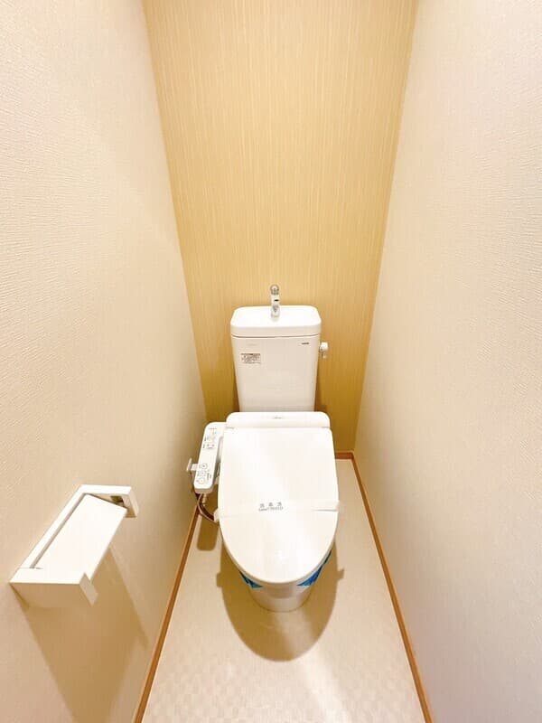 Room image 9