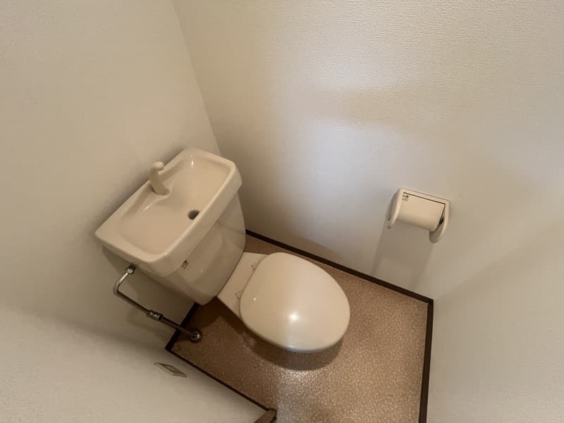 Room image 10