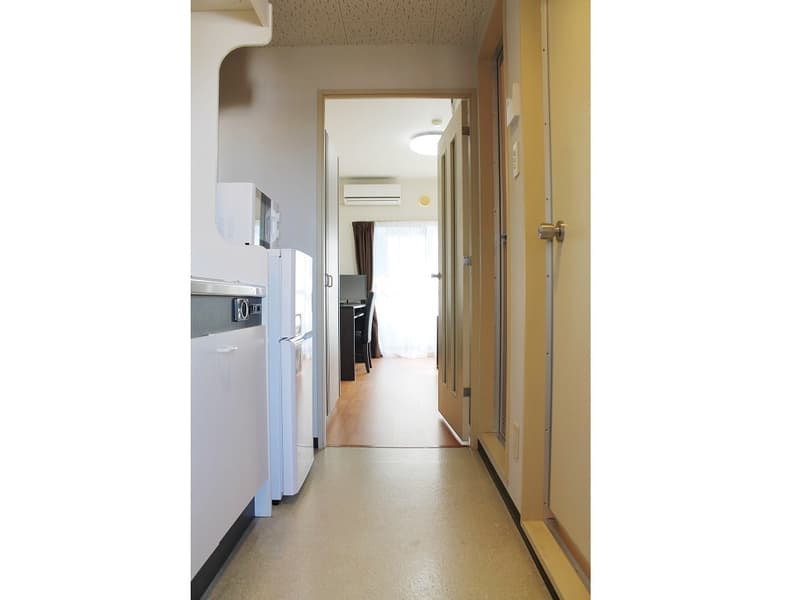 Room image 8