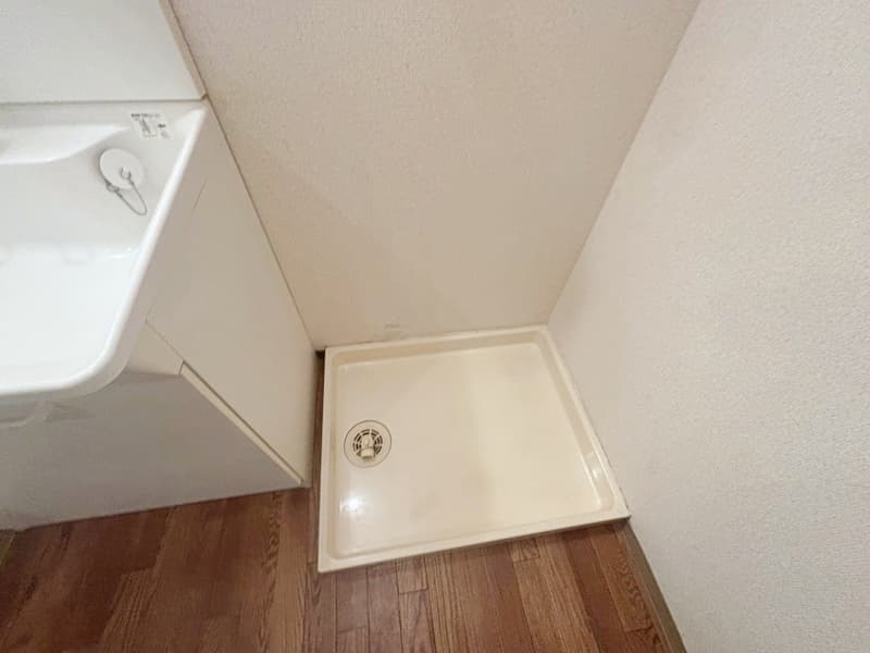 Room image 11