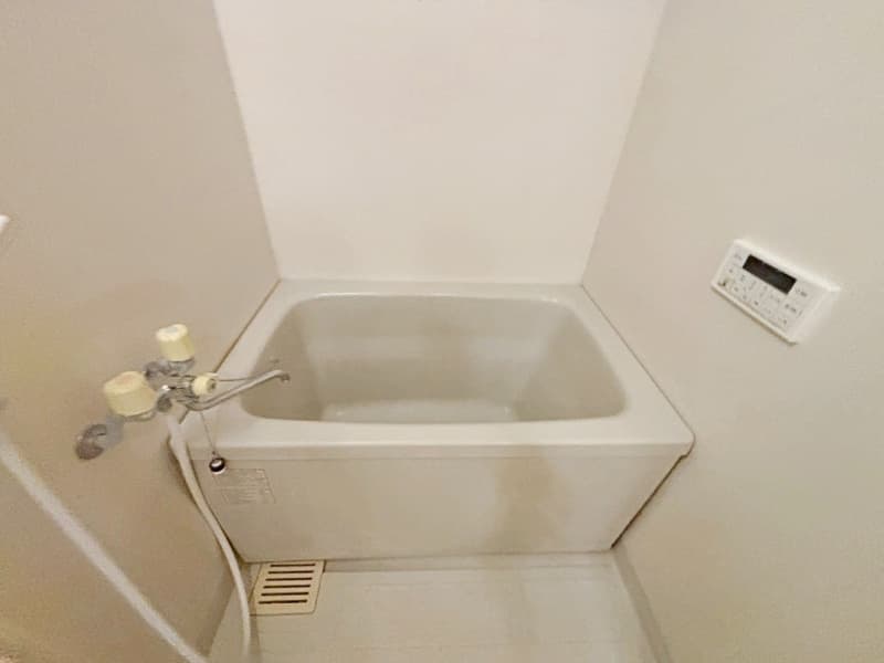Room image 9