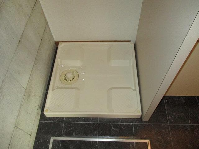 Room image 16