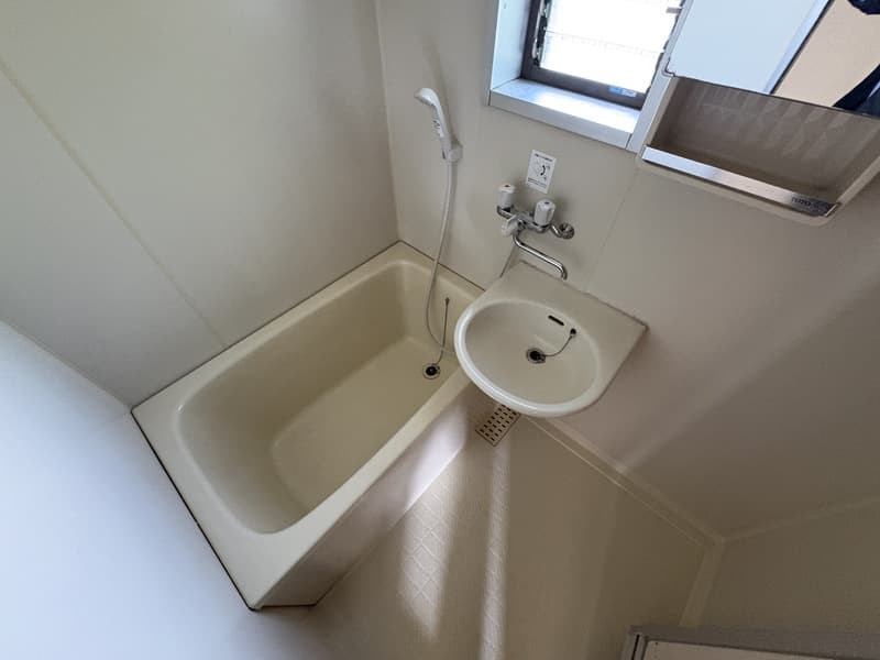 Room image 15