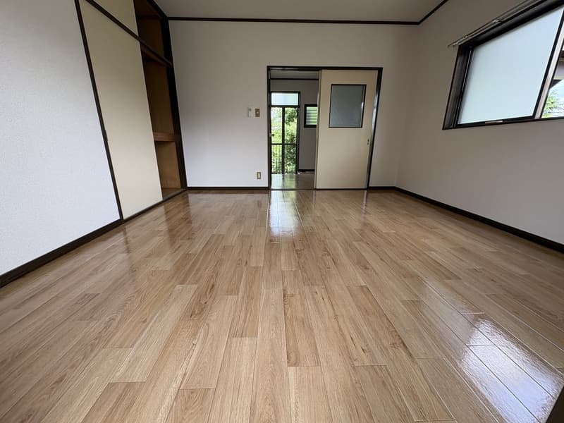 Room image 9