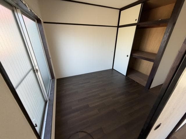 Room image 14