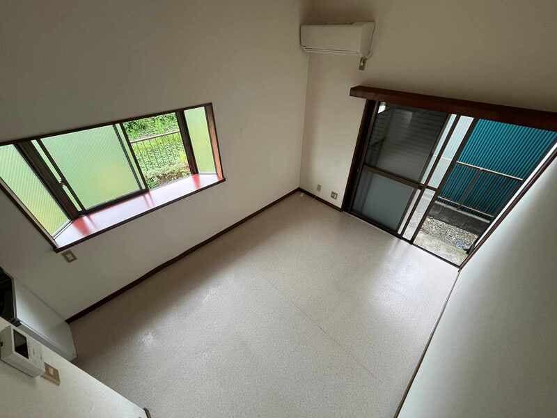Room image 13