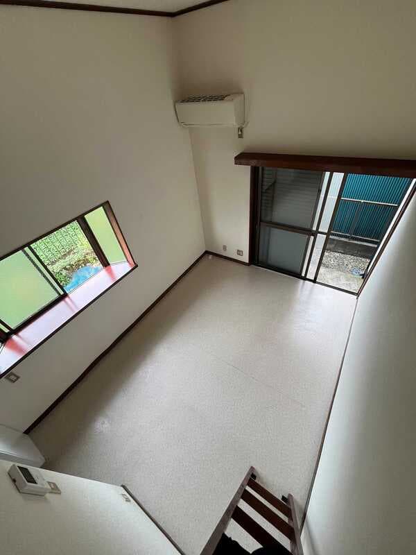 Room image 14