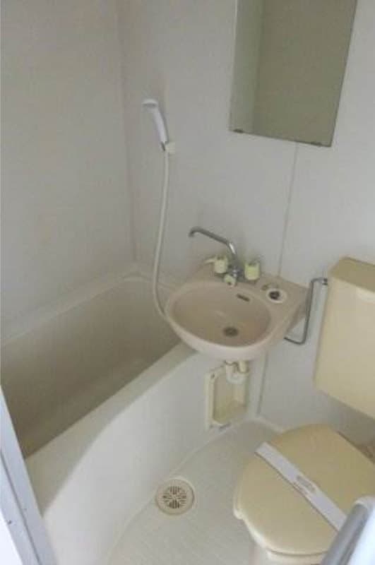 Room image 9