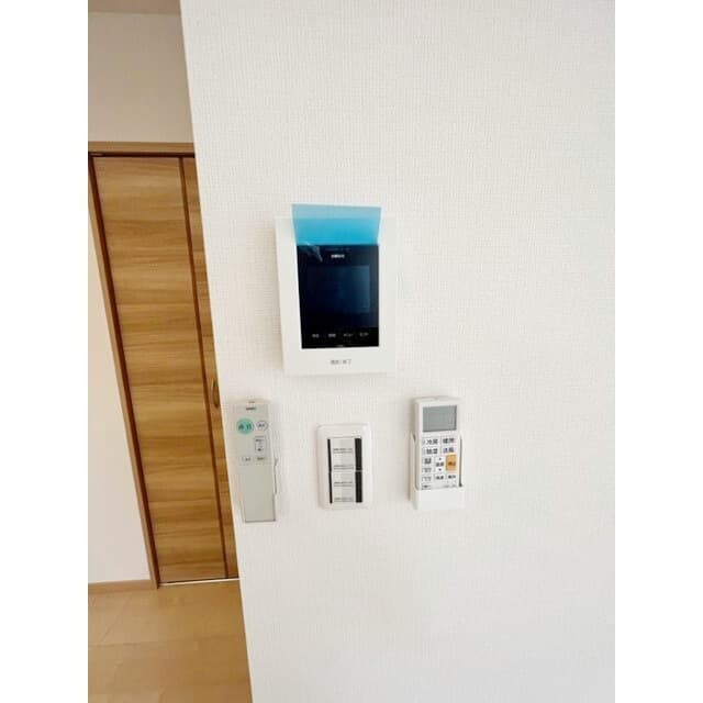 Room image 10