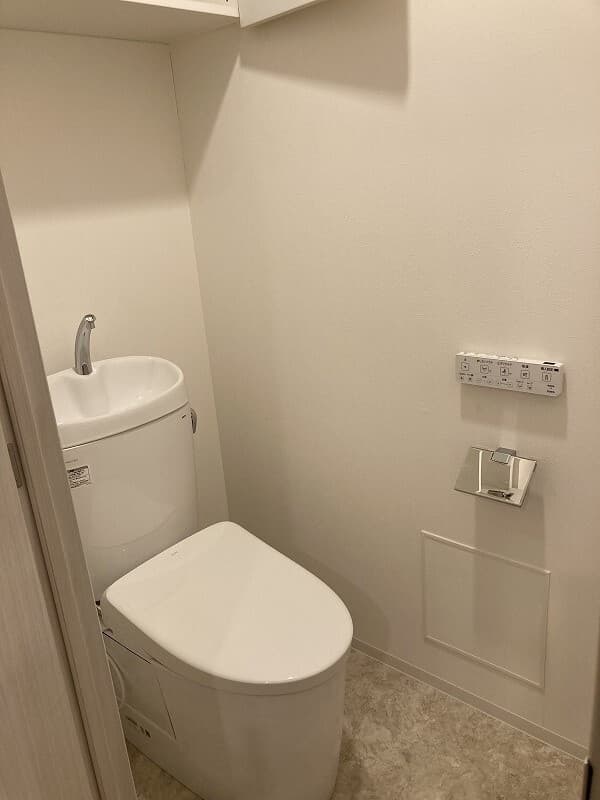 Room image 11