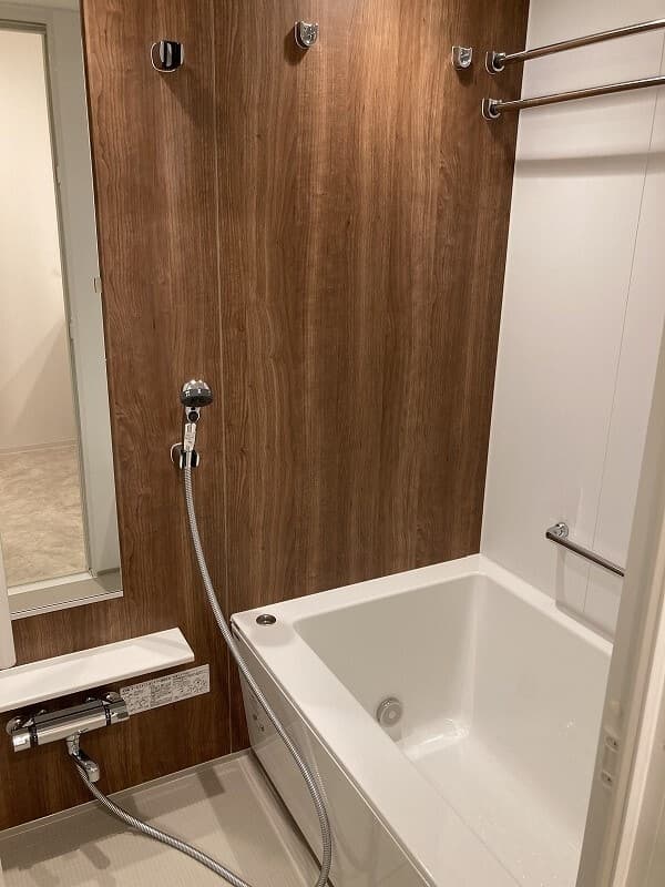 Room image 15