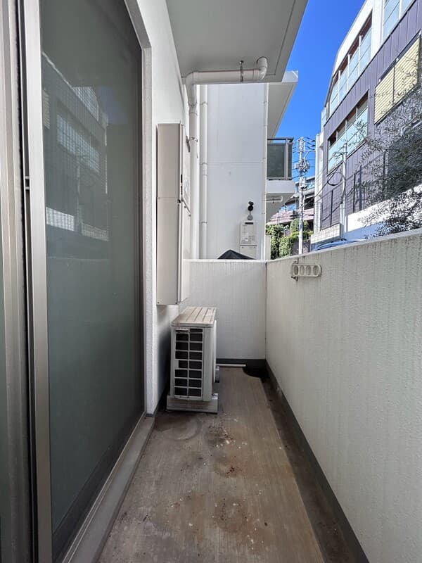 Room image 13