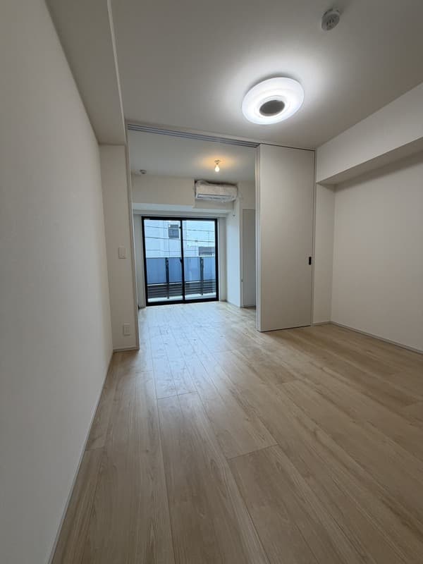 Room image 10