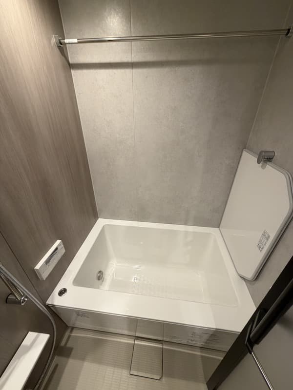 Room image 14