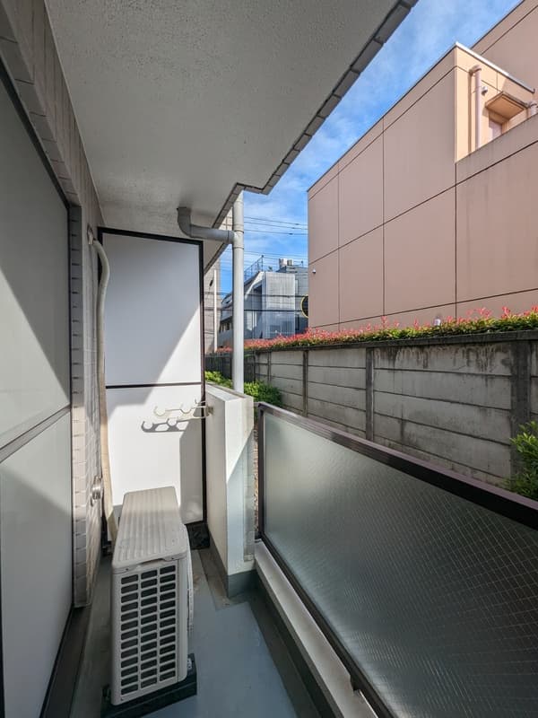 Room image 10