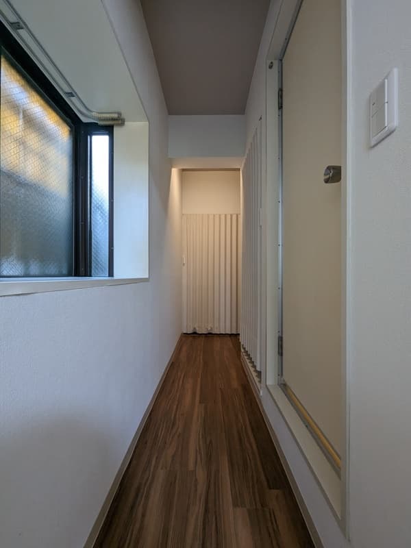 Room image 13