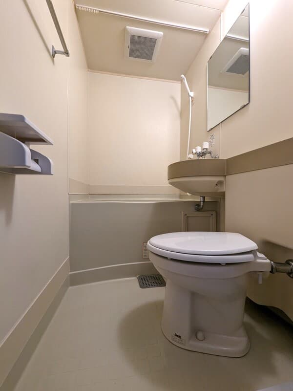 Room image 14