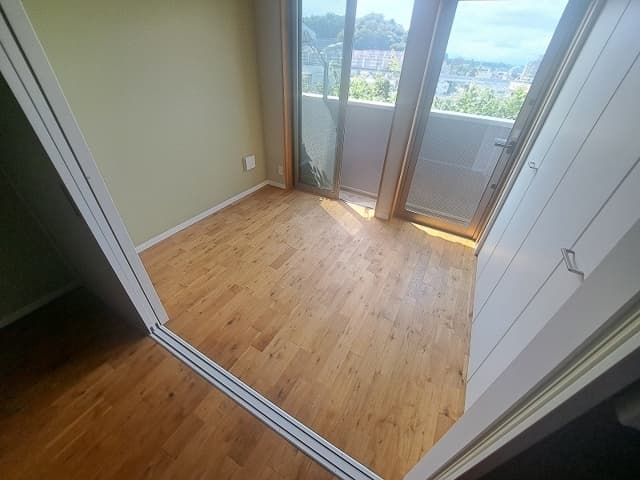 Room image 13