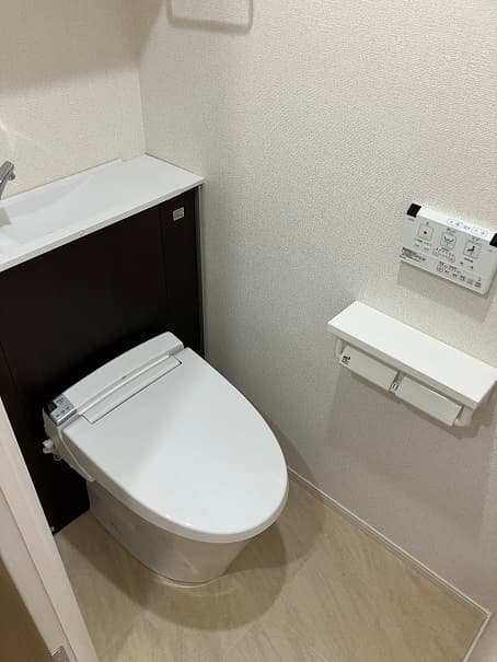 Room image 12