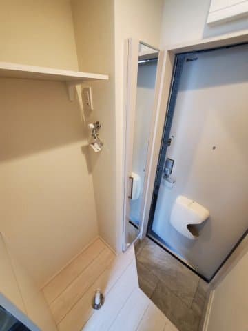 Room image 10