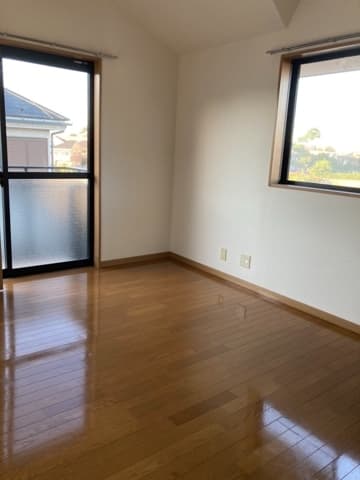 Room image 13