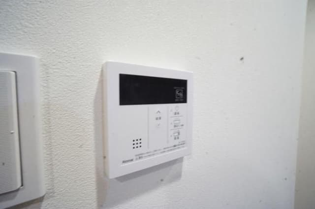 Room image 15